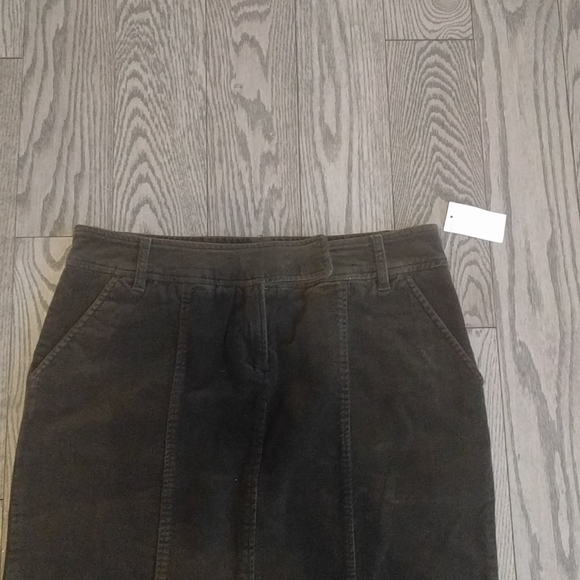 New beautiful cotton skirt by Urban Life 🍀🌸 - Picture 3 of 12